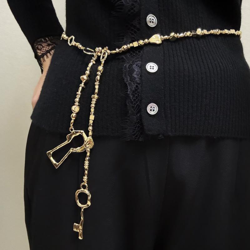 Exaggerated Irregular Beaded C - Body Jewelry Necklace recension och pris